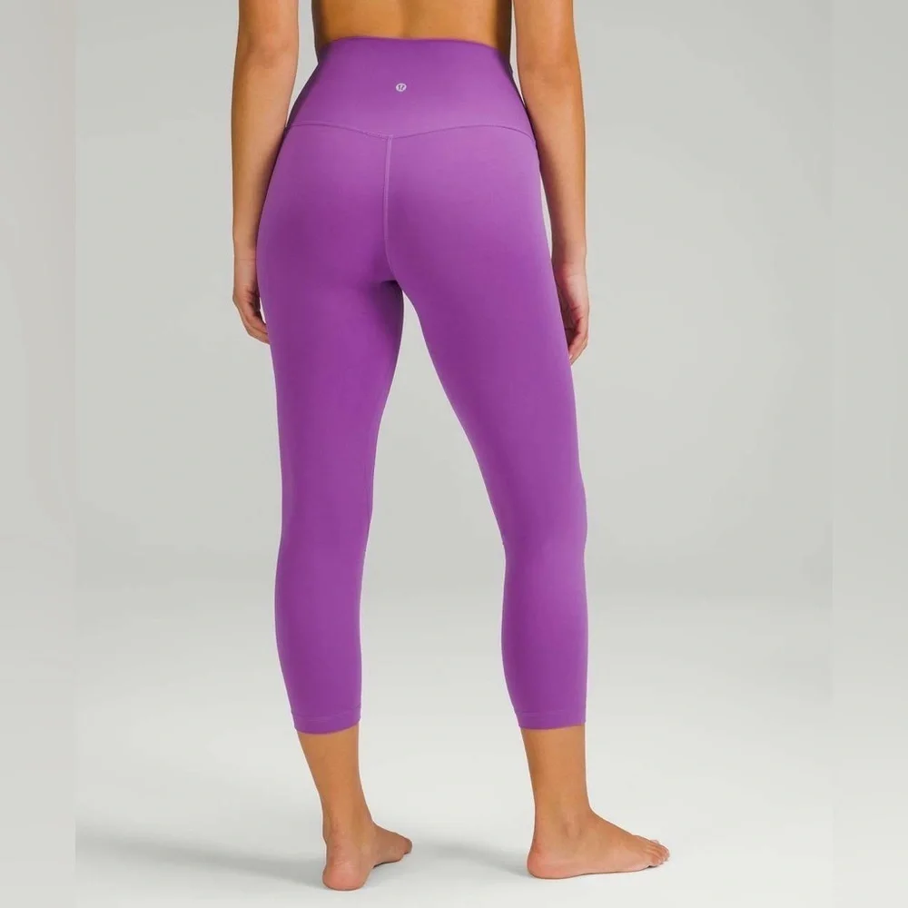 *Final Price* Lululemon Align High-Rise Crop 23